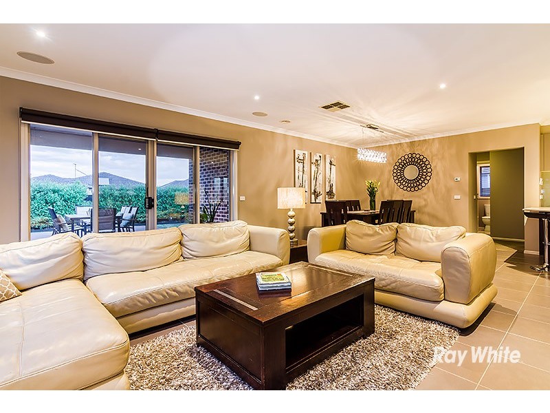 7 Blue Peppermint Court, Lyndhurst VIC 3975