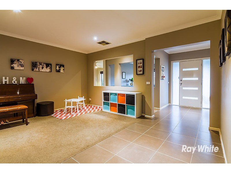 7 Blue Peppermint Court, Lyndhurst VIC 3975