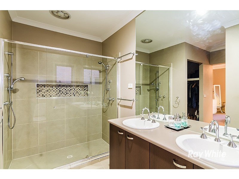 7 Blue Peppermint Court, Lyndhurst VIC 3975