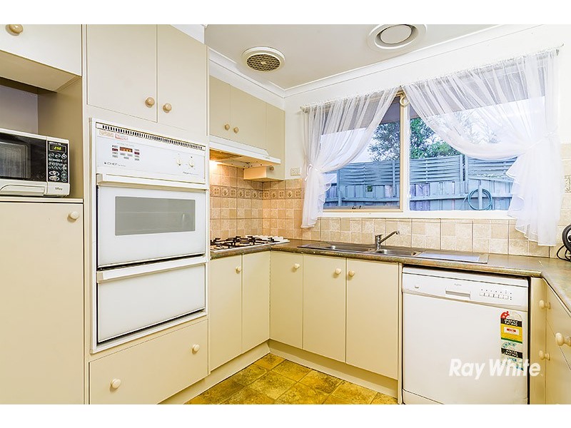 18 Clairmont Avenue, Cranbourne VIC 3977
