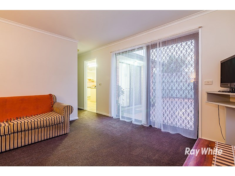 18 Clairmont Avenue, Cranbourne VIC 3977
