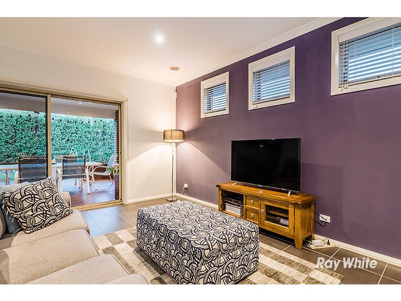 38 Flash Dan Drive, Cranbourne East VIC 3977