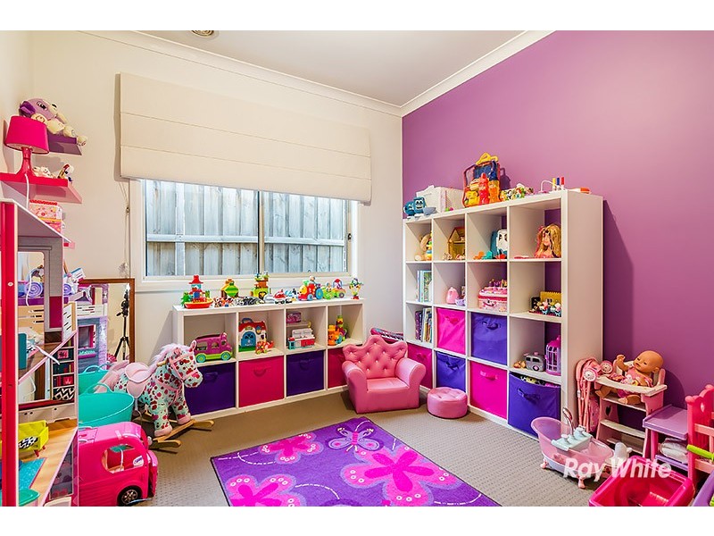 38 Flash Dan Drive, Cranbourne East VIC 3977