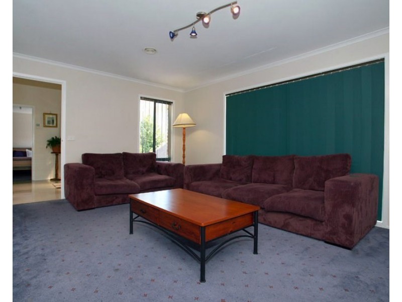 70 Raisell Road, Cranbourne West VIC 3977