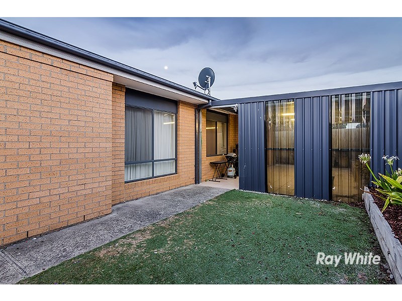 54 Clifton Park Drive, Carrum Downs VIC 3201