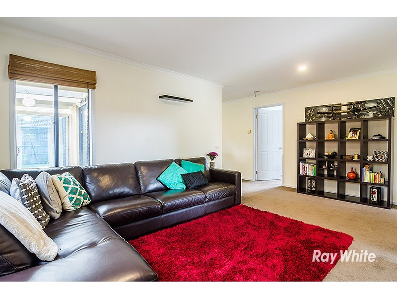 47 Bernborough Avenue, Cranbourne West VIC 3977