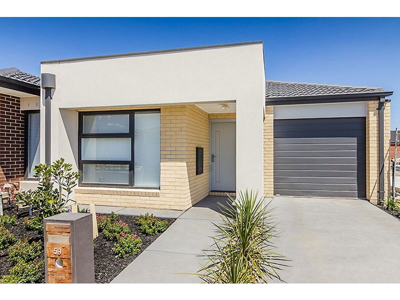 59 Elmtree Crescent, Clyde North VIC 3978