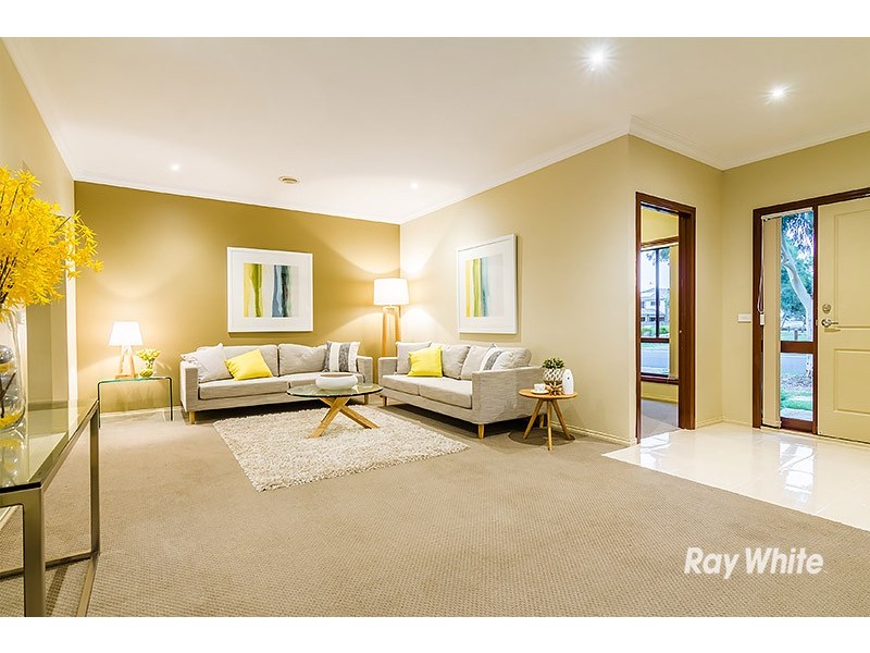 22 Hal Porter Terrace, Lynbrook VIC 3975