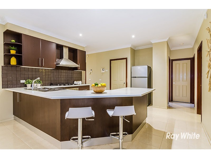 22 Hal Porter Terrace, Lynbrook VIC 3975