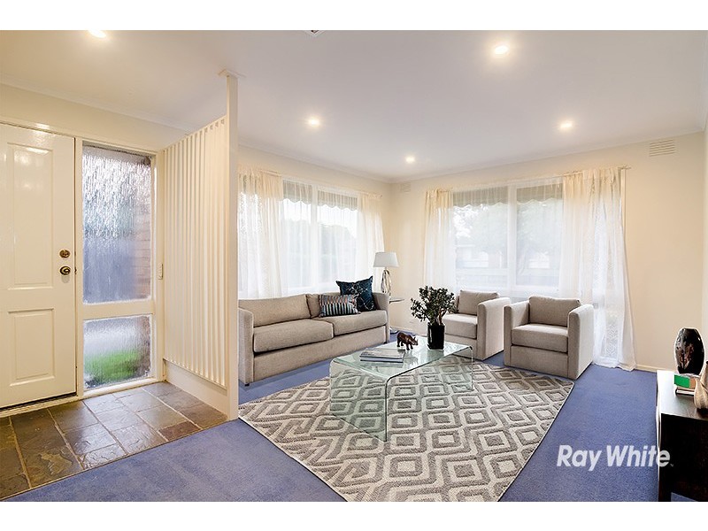 26 Lamont Crescent, Cranbourne VIC 3977