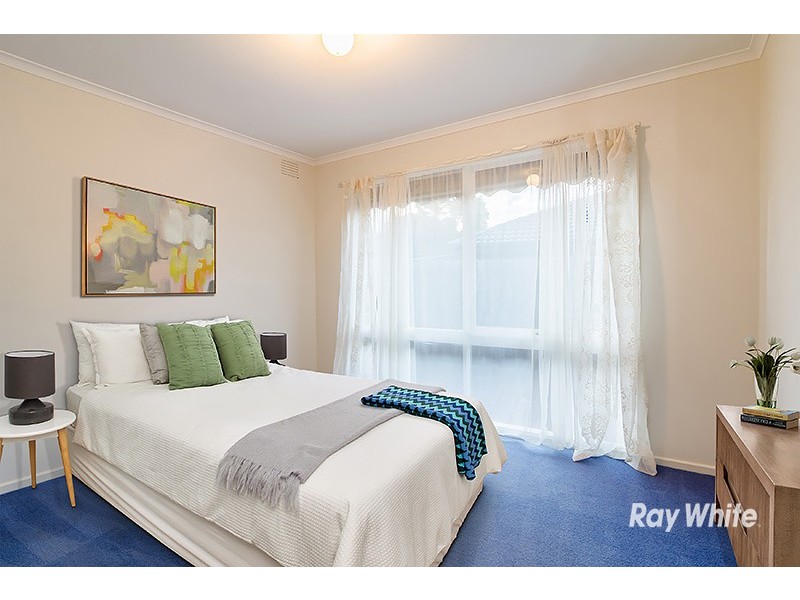 26 Lamont Crescent, Cranbourne VIC 3977