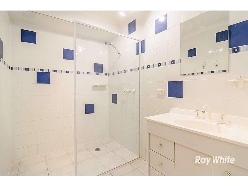 26 Lamont Crescent, Cranbourne VIC 3977