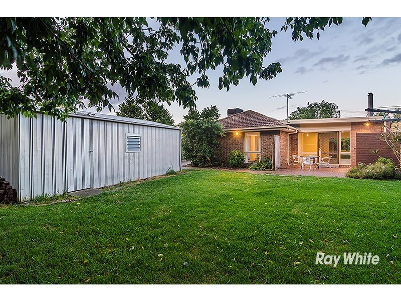 26 Lamont Crescent, Cranbourne VIC 3977