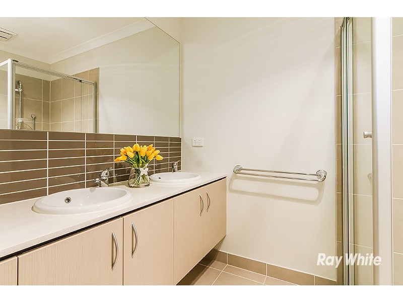 3 Livida Circuit, Lyndhurst VIC 3975