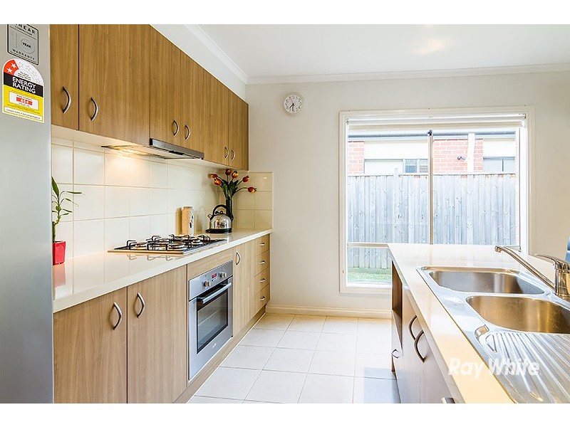 32 Silverwattle Drive, Lyndhurst VIC 3975