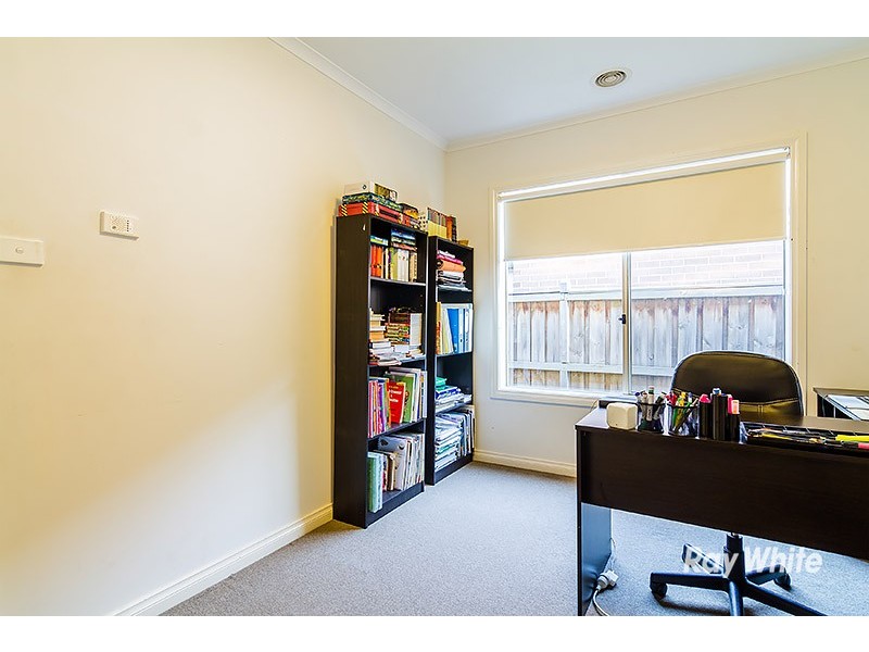 32 Silverwattle Drive, Lyndhurst VIC 3975