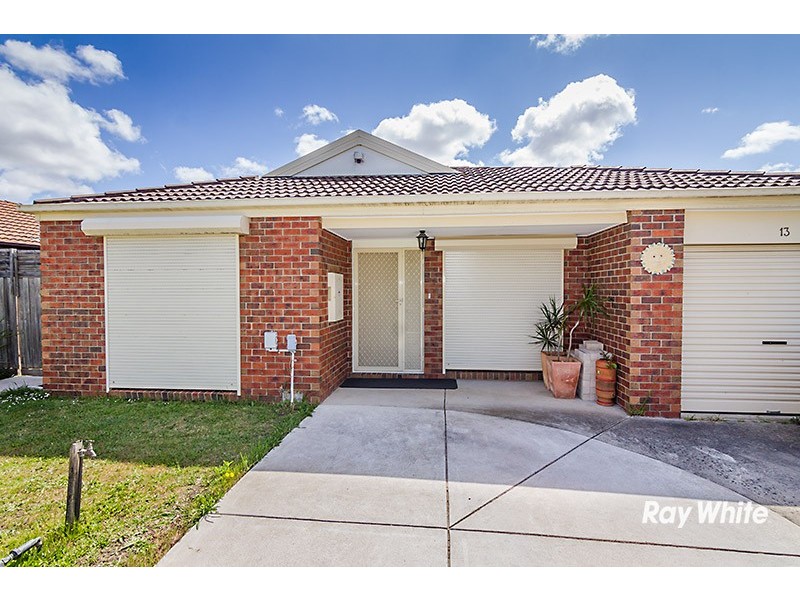 13 Rimes Close, Cranbourne West VIC 3977