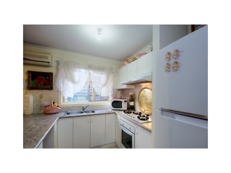 13 Rimes Close, Cranbourne West VIC 3977