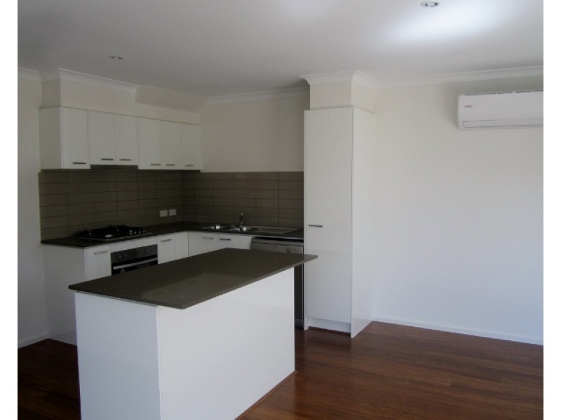 29/17 Golden Elm Way, Lyndhurst VIC 3975