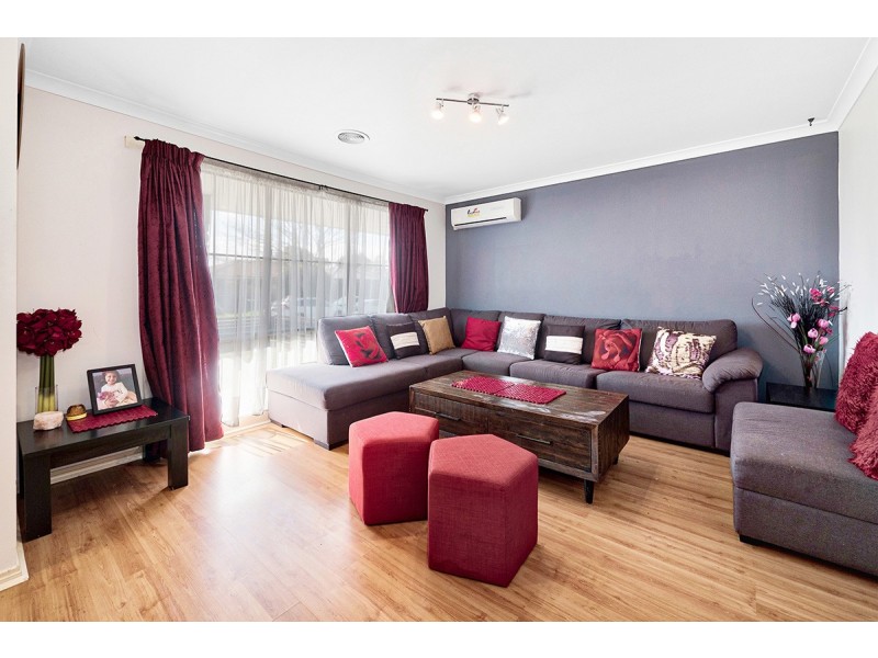 26 Bates Street, Cranbourne West VIC 3977