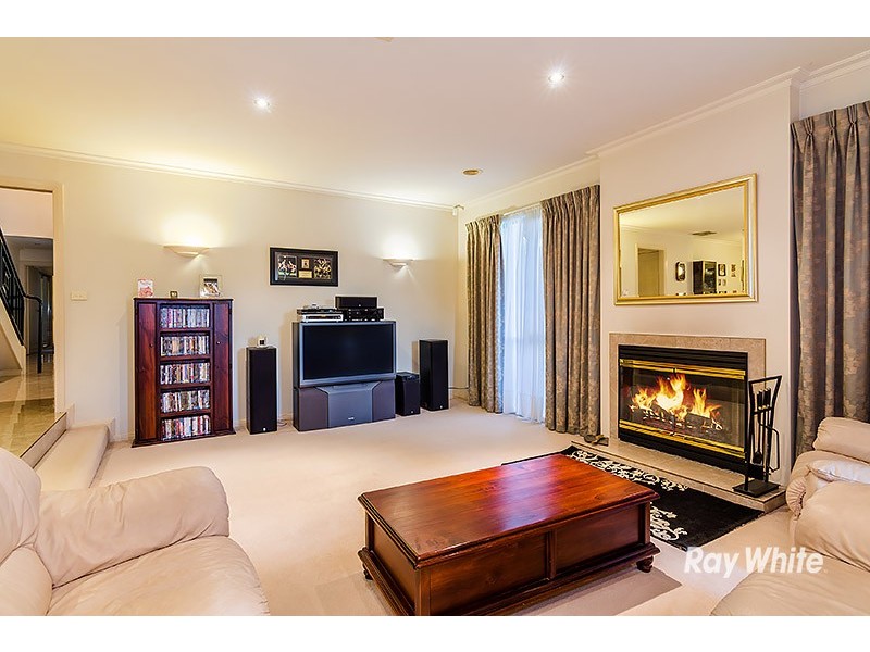 6 Oakridge Close, Lysterfield South VIC 3156