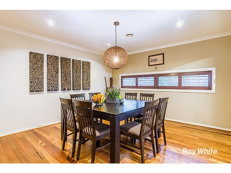 54 Thunderbolt Drive, Cranbourne East VIC 3977