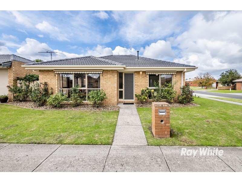 1/8 Franks Way, Cranbourne North VIC 3977
