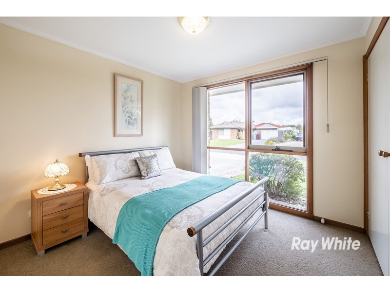 1/8 Franks Way, Cranbourne North VIC 3977