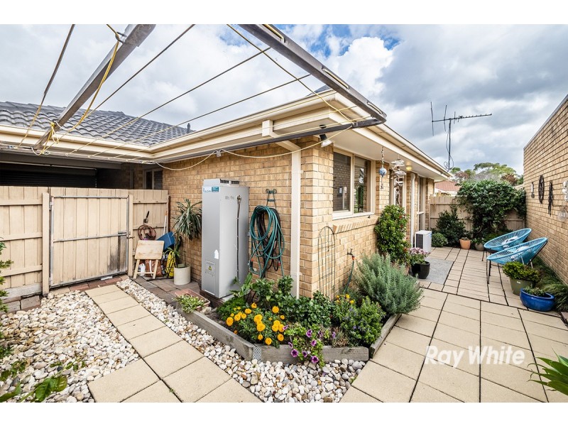 1/8 Franks Way, Cranbourne North VIC 3977