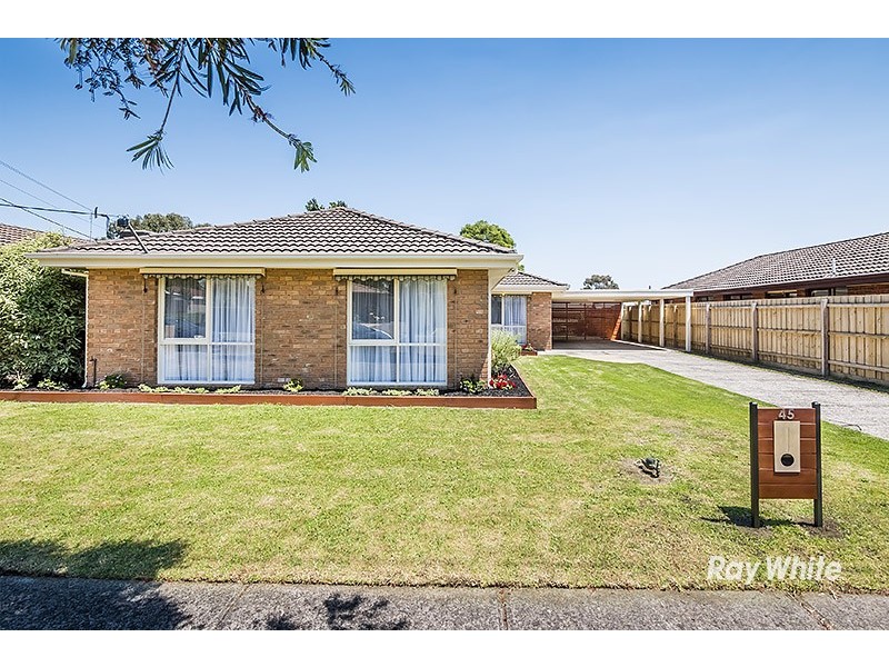 45 Navarre Drive, Cranbourne West VIC 3977