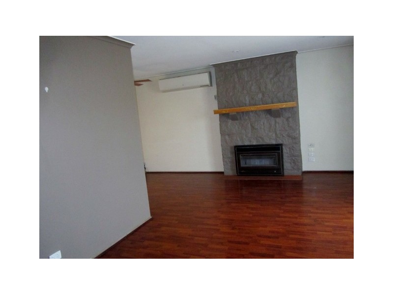 64 Toirram Crescent, Cranbourne VIC 3977