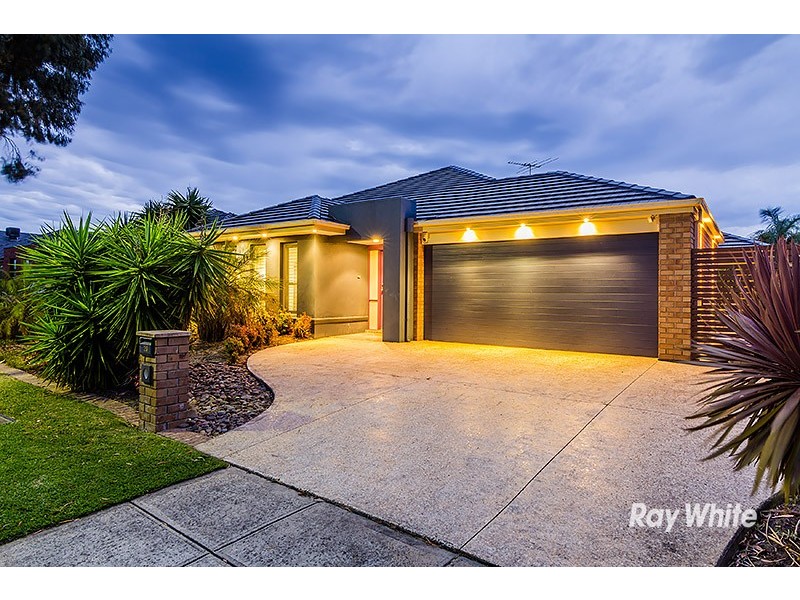 29 Hal Porter Terrace, Lynbrook VIC 3975