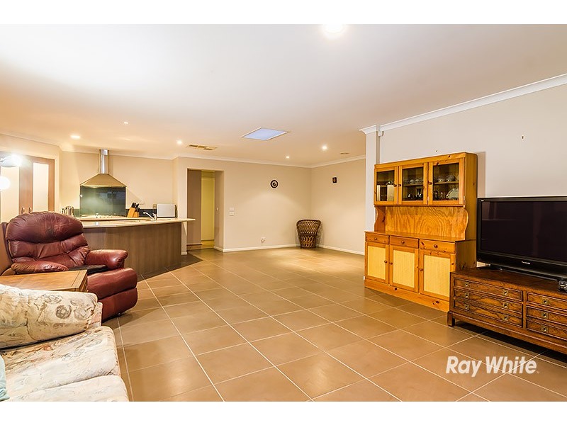 29 Hal Porter Terrace, Lynbrook VIC 3975