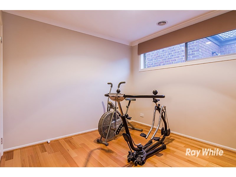 29 Hal Porter Terrace, Lynbrook VIC 3975