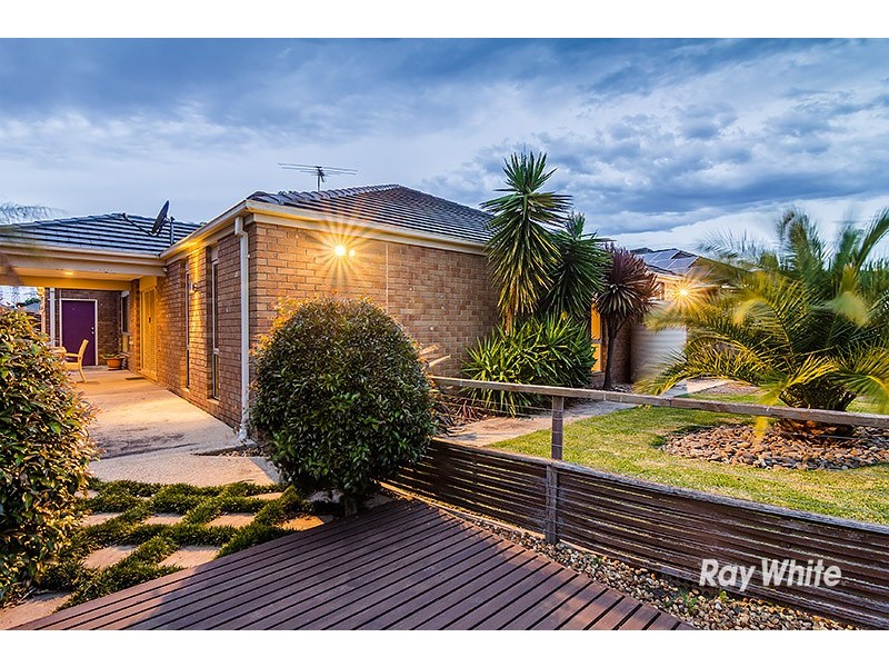 29 Hal Porter Terrace, Lynbrook VIC 3975