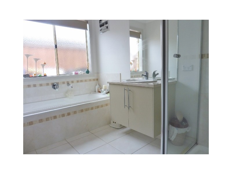 1 Pengana Way, Cranbourne West VIC 3977