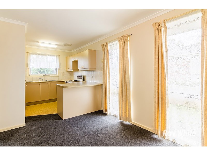 4/125 Clarendon Street, Cranbourne VIC 3977