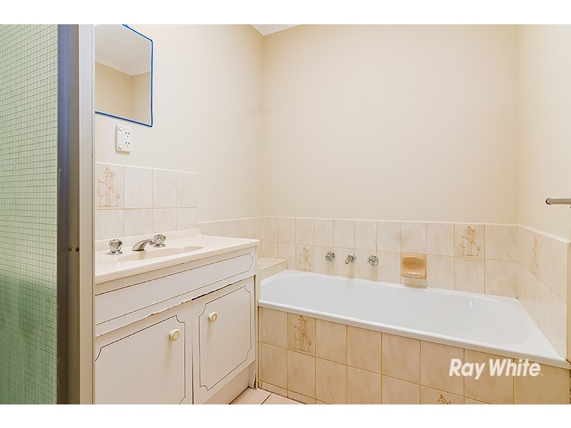 4/125 Clarendon Street, Cranbourne VIC 3977