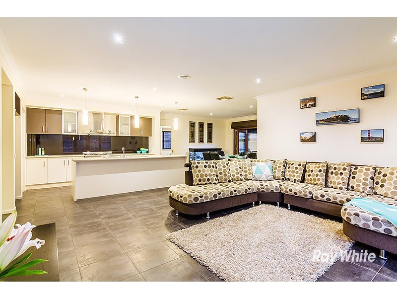 33 Alysha Avenue, Lyndhurst VIC 3975