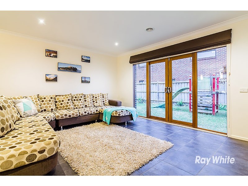 33 Alysha Avenue, Lyndhurst VIC 3975