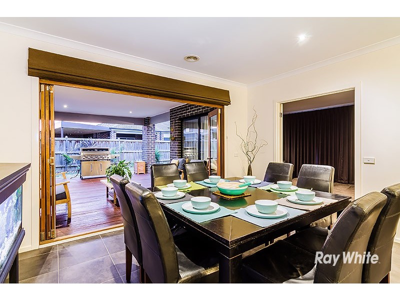 33 Alysha Avenue, Lyndhurst VIC 3975