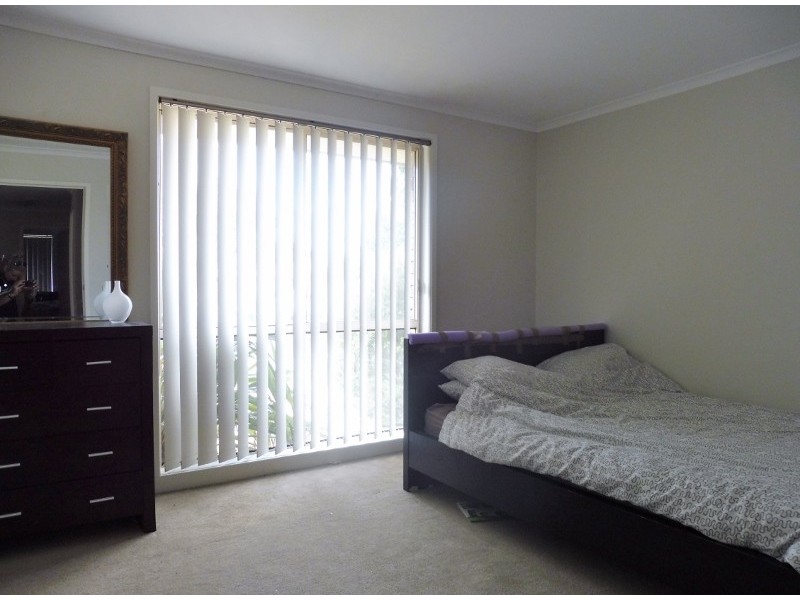 16 Joyce Street, Cranbourne West VIC 3977