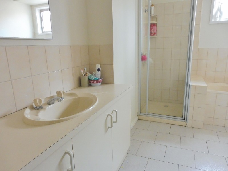 16 Joyce Street, Cranbourne West VIC 3977