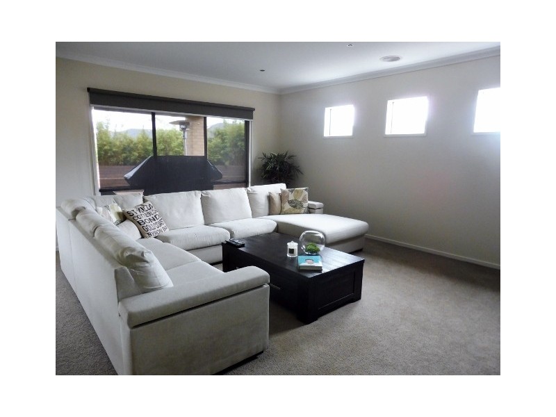 57 Stately Drive, Cranbourne East VIC 3977