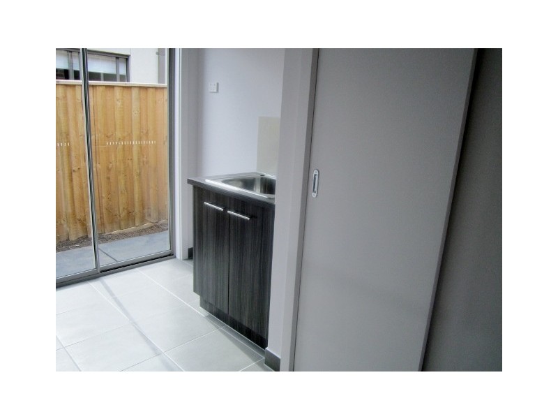 10 Macreadie Drive, Berwick VIC 3806