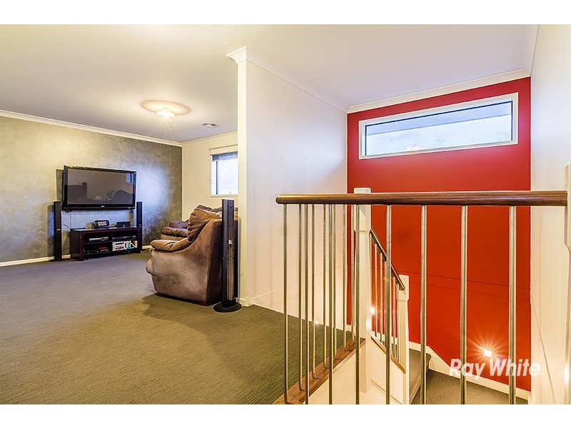 3 Venn Grove, Cranbourne West VIC 3977