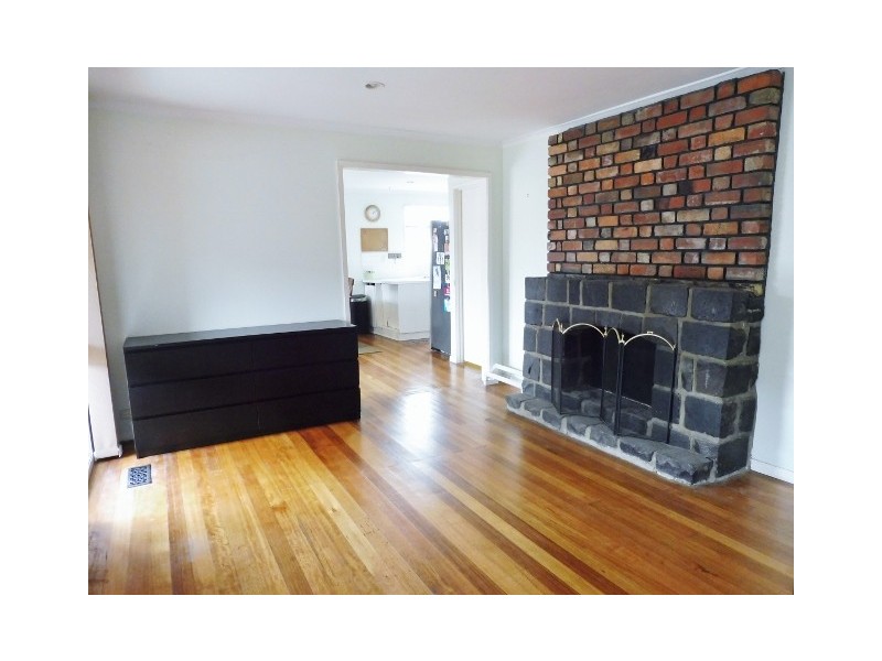 77 Circle Drive South, Cranbourne VIC 3977