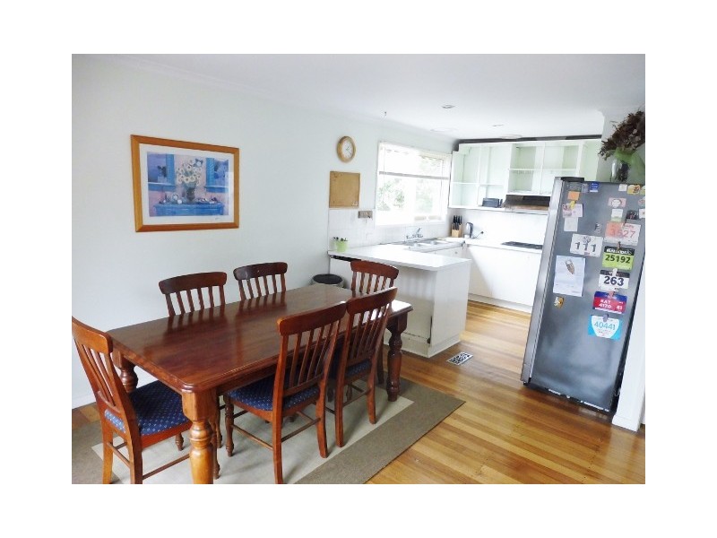 77 Circle Drive South, Cranbourne VIC 3977
