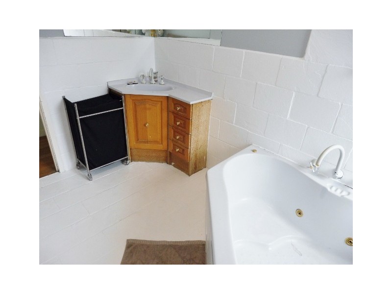 77 Circle Drive South, Cranbourne VIC 3977