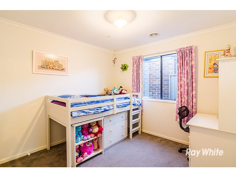 12 Reynard Place, Cranbourne East VIC 3977
